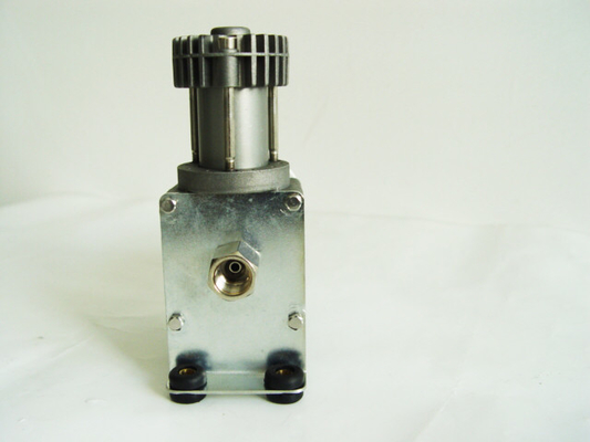 Luftkompressor YURUI 6273R Silber-120psi 12V für Airbags, 0,5 Gallonen-Behälter
