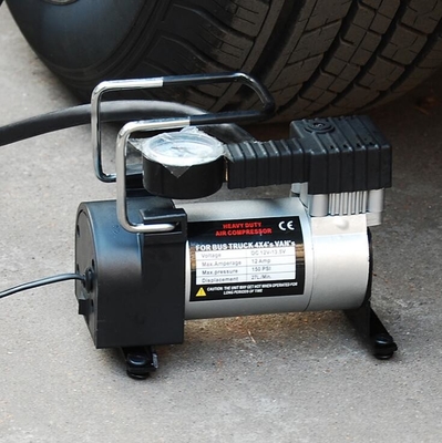 portierbarer Luftkompressor des Metall12v für die Auto-Schwarz-silberne Farbe einzylindrig