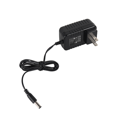 Fernbedienung enthalten 12V tragbarer Starthilfe mit LED-Taschenlampe und 11000mAh Batterie Kunststoffmaterial
