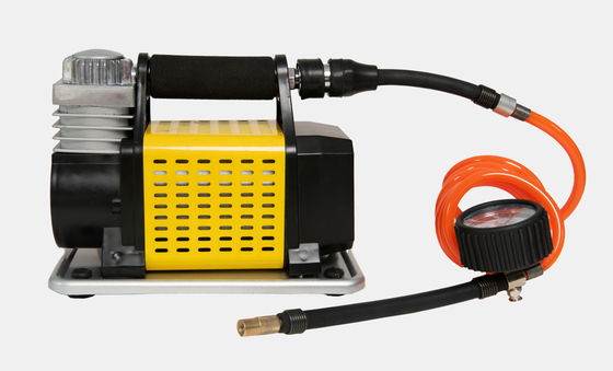 DC12V-Metall-Portable-Auto-Reifen-Inflator mit Metall-Druckmessgerät und Schlauch